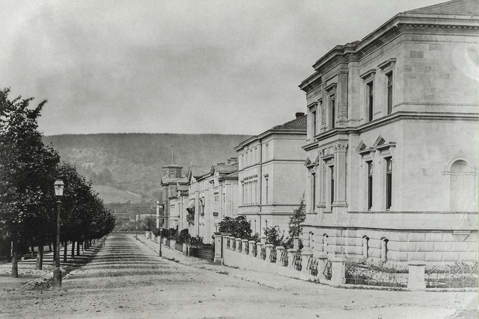 Charlottenstraße um 1900